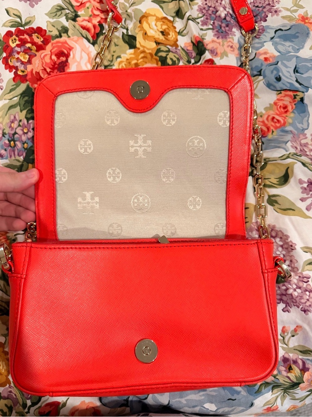 Tory Burch Vibrant Orange Crossbody Bag - Picture 13 of 14